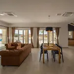 Royal Stone With Pool, 350m From Βίλα *