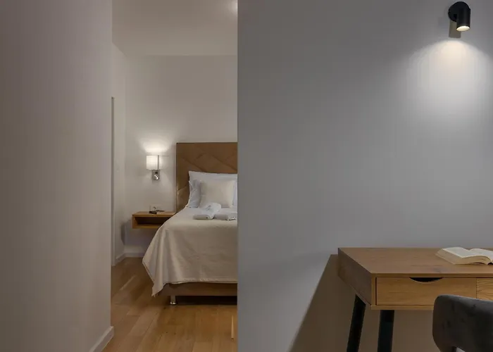 Royal Stone With Pool, 350m From * Jezera